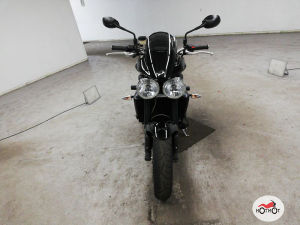Мотоцикл TRIUMPH Street Triple 2010, Черный пробег 40640 | Мототека
